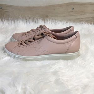 Ecco Women’s Soft Leather Sneakers